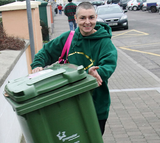 Šaineda aicinājusi savus fanus sūtīt viņai seksa rotaļlietas.