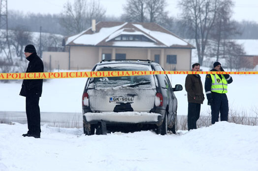 Laupītāju bēgšana aprāvās turpat Jēkabpilī, Bebru ielas galā. Priekšā Daugava, atkāpšanās ceļu bloķēja policija.