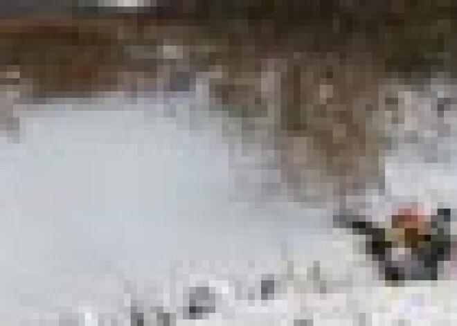 Bīstamajā Izvaltas – Šķeltovas ceļā barjeru nebūs. Nav naudas! VIDEO