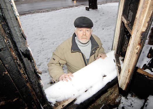 „Vēl tikai nedaudzas sekundes, un viss — cilvēks būtu gājis bojā,” saka šoferis Sergejs Paramonovs. Viņš, pamanījis nelaimi, nevilcinājās ne brīdi.