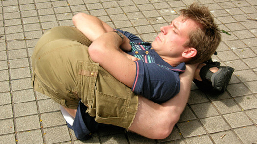 Pasaulē lokanākais cilvēks Daniels Braunings Smits atpūšas šādi.