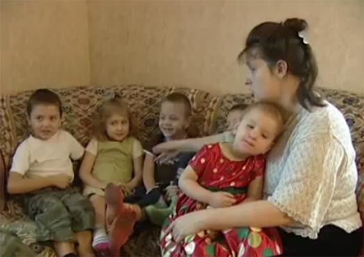 Tikko daugavpiliete Marija Činikailo pasaulē laidusi savu 17. atvasi. Činikailo ir dziļi ticīga ģimene un dzīvo, ievērojot Dieva baušļus.