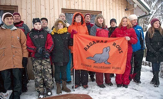 Uz pasākumu bija ieradušies ziemas peldētāji no dažādām Latvijas vietām. Tas liecina, ka mūsu zemītē organizējas arvien jauni roņu grupējumi.