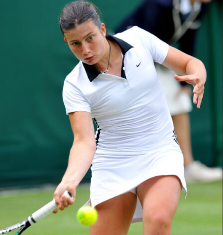 Latvijas labākā tenisiste Anastasija Sevastova savainojuma dēļ turpina slīdēt uz leju WTA rangā.