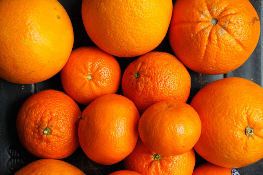 Mājās vienmēr smaržo citrusaugļi.