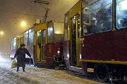 Slovākijā divi pasažieri cerēja mainīt tramvaja maršrutu, mēģinot to nolaupīt.