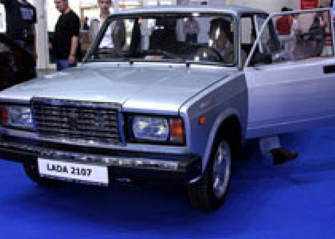 Pārtrauc ražot leģendārās "LADA 2107" automašīnas. FOTO