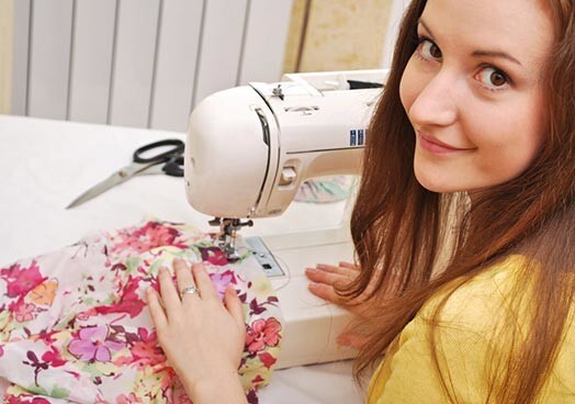 Ja šujmašīna vajadzīga minimāliem darbiem – apģērbu pielabošanai, aizkaru atšūšanai, tai pietiks ar vienkāršākajām funkcijām.