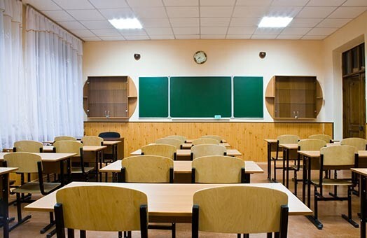 Pedagogi nevēlas skolās rīkot narkoreidus, jo ir pārliecināti, ka vecāki masveidā ierosinās tiesvedību.