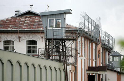 Pārbaudes četros Latvijas cietumos atklāj šokējošu ar C hepatītu slimojošo skaitu.