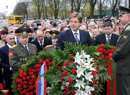 9.maijā Uzvaras parkā jau vairākus gadus biedrība "9.maijs.lv" rīko svētku pasākumu, arī šogad dome atļāvusi tā norisi. Tur uzrunu teiks Rīgas Domes priekšsēdētājs Nils Ušakovs.