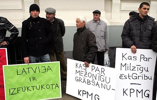 Neskatoties uz daudzajiem sabiedrības protestiem, "KPMG Baltics" turpinās pildīt "Krājbankas" administratora pienākumus.