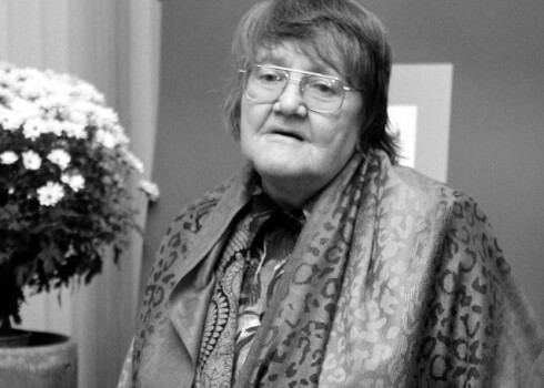 Ludmila Azarova (1935 - 2012)