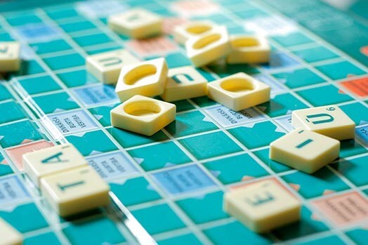 Beduīnu maisiņā dzīvo Ainas atkarība - galda spēle „Scrabble”.