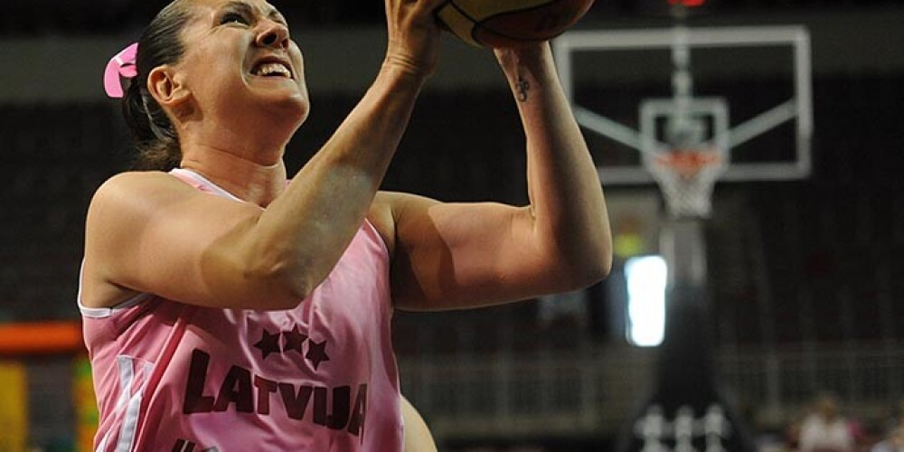 Latvijas sieviešu basketbola izlase pārbaudes spēlē piekāpjas Slovākijai