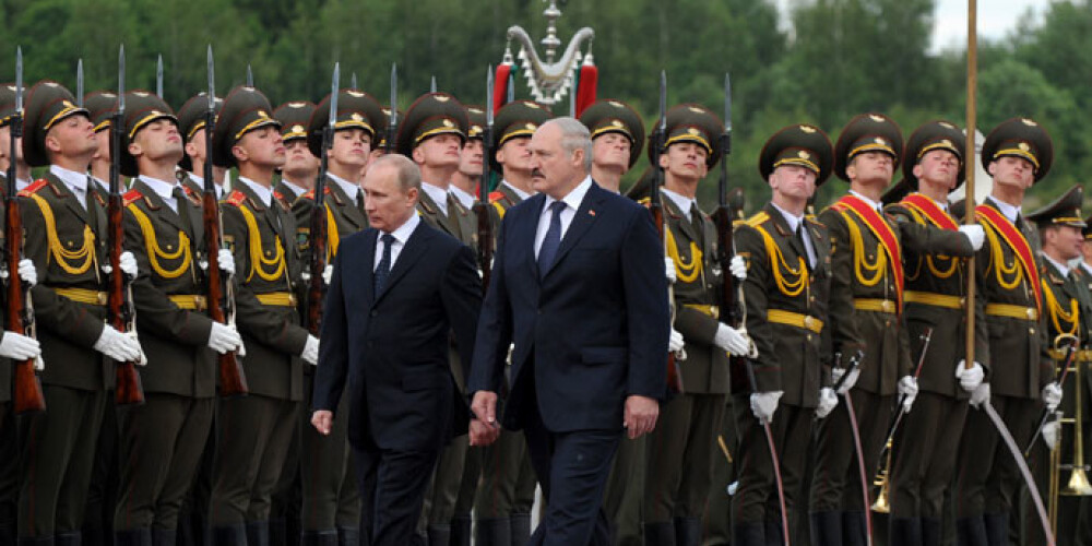 Putins un Lukašenko slavē abu valstu ciešās attiecības