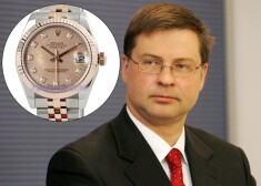 Viesiespaidīgāko laikrādi no Kataras emīra saņēmis ministru prezidents Valdis Dombrovskis.