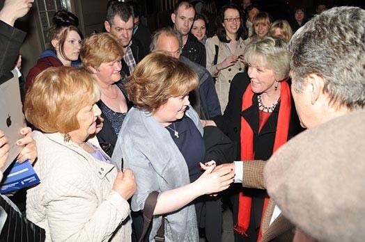 Певица и ее поклонники