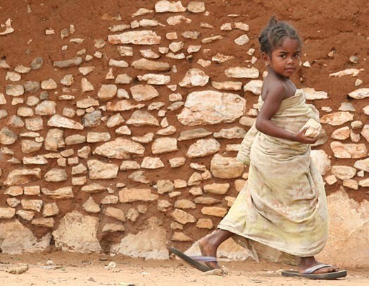 Marokā un Madagaskarā Flēra iedvesmojas izstādei "Pasaules bērni".