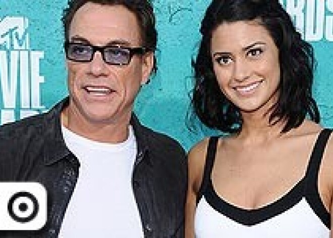 Жан-Клод Ван Дамм вывел в свет сексапильную дочь. ФОТО