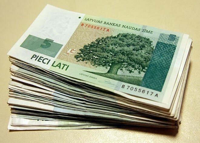 Jelgavas novadā skolēnus labāk mācīties motivē ar naudas balvām