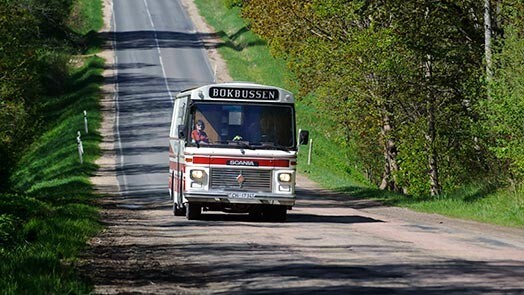 Katru mēnesi bibliobuss mēro ap 700 kilometru.