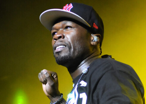 50 Cent otrdienas rītā iekļuvis autoavārijā.