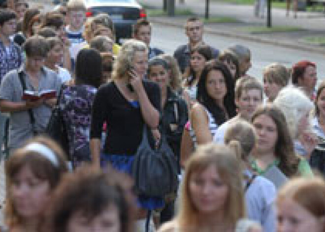 11 латвийских вузов начинают прием документов
