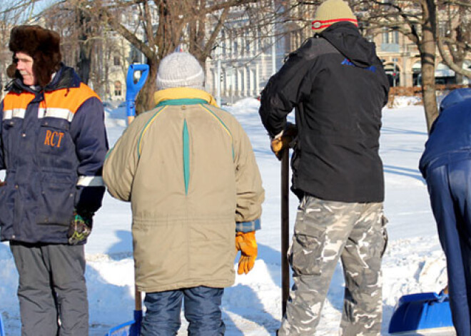 Kopš februāra algotajos sabiedriskajos darbos Rīgā nodarbināti 1411 bezdarbnieki