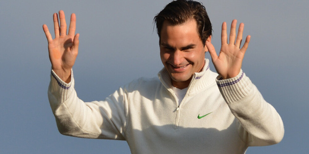 Federers atteicies nest Šveices karogu Londonas olimpiskajās spēlēs