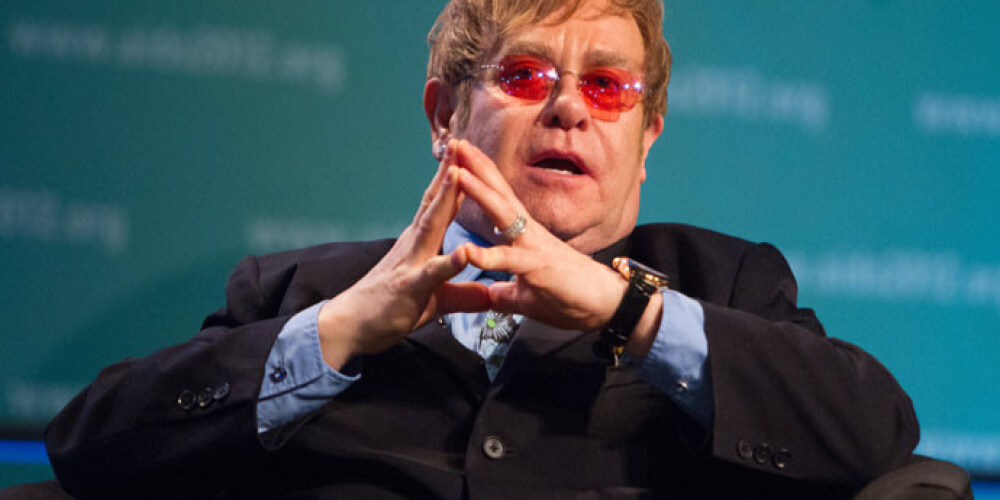 Элтон Джон с содроганием смотрит в свое прошлое
