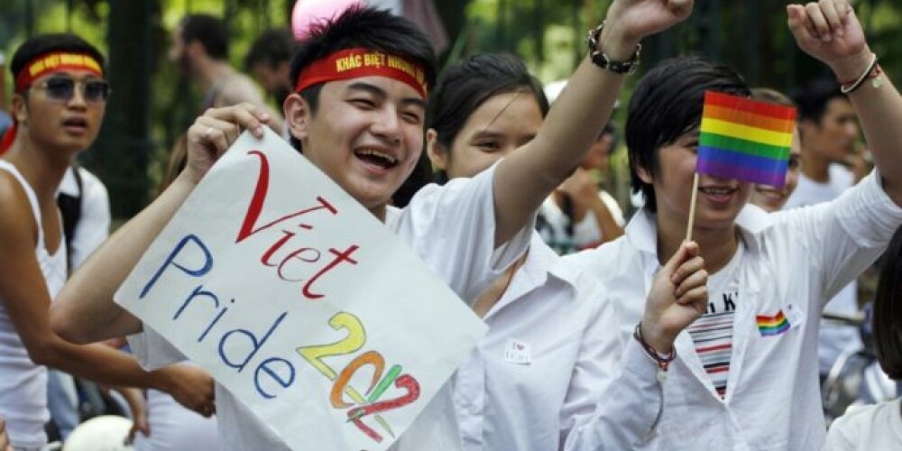 Vjetnamā notiek pirmais geju praids valsts vēsturē. FOTO