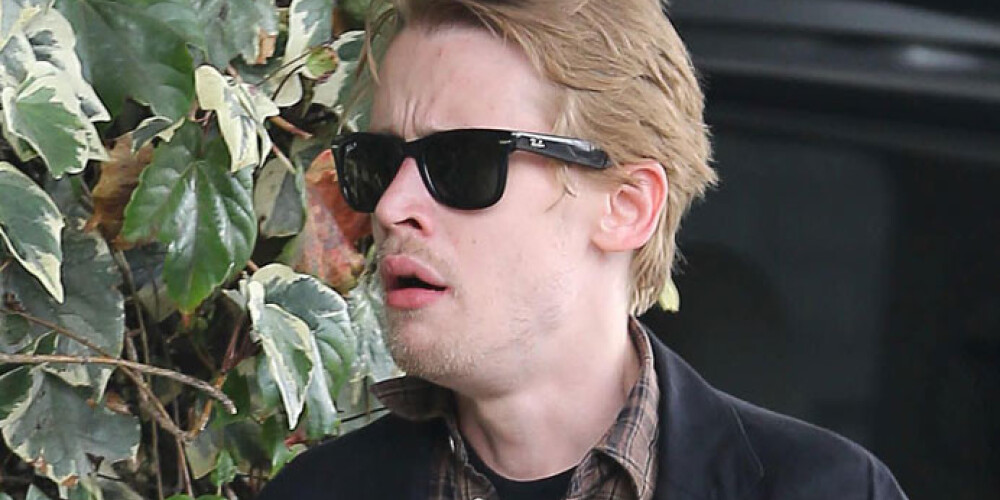 Когда были сделаны эти кадры, Маколей Калкин явно чувствовал себя не очень хорошо