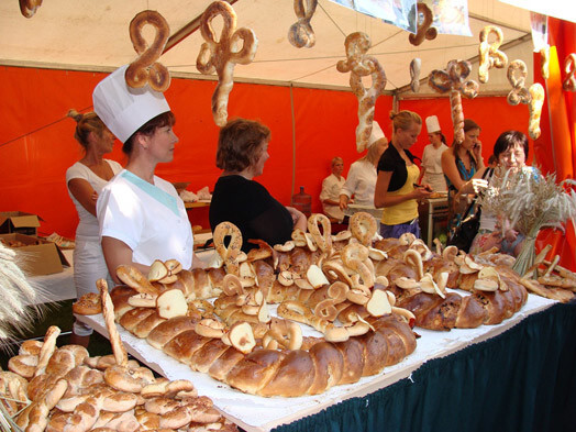 Jelgavas svētkos it godināta dienišķā maize.