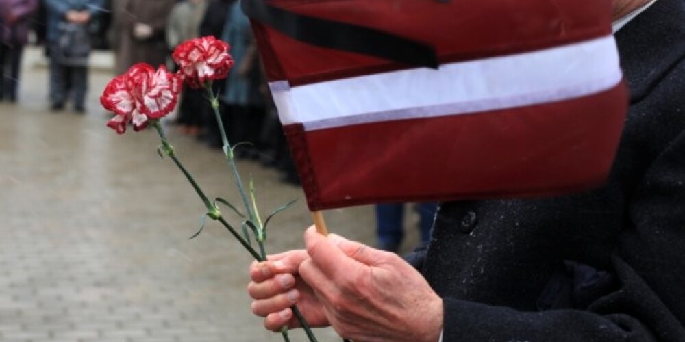 Šodien atzīmē staļinisma un nacisma upuru atceres dienu