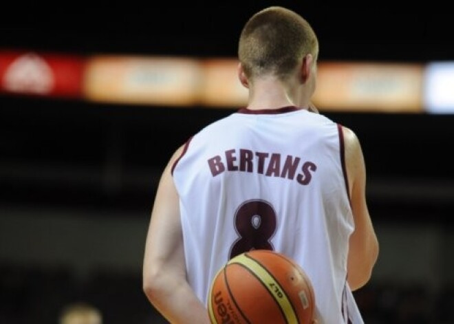 Latvijas basketbola izlase svarīgā mačā pieveic Bosniju un Hercegovinu