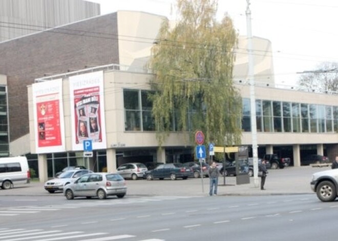 Līdz ar Rīgas centra plānojuma grozījumiem varētu atļaut Dailes teātra skvēra apbūvi