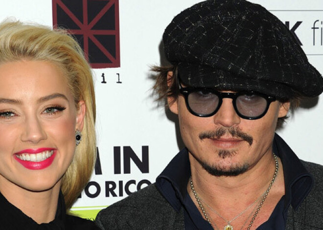 Бисексуальную подругу Деппа застали с девушкой