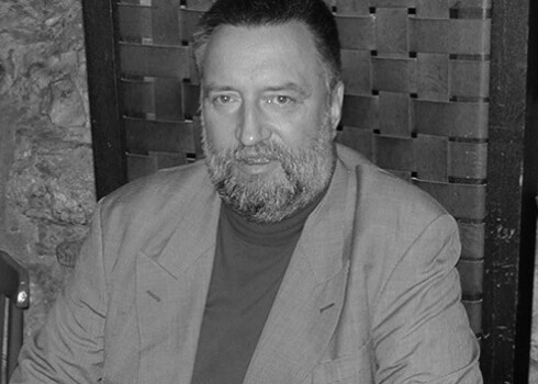 В 2007 году Стабулниекс был удостоен награды им. Александра Чака, а в 2011 году ему был присвоен крест "За заслуги".