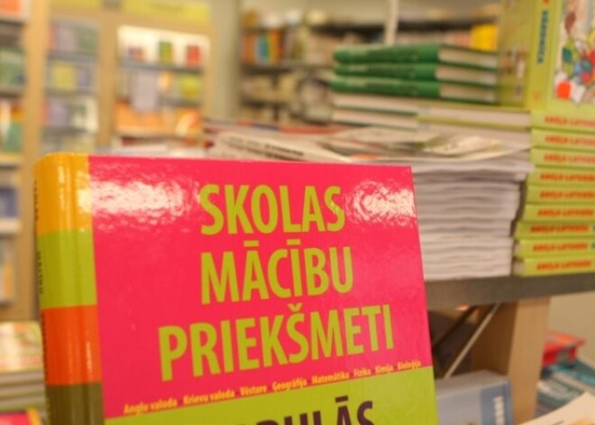 Pēdējo mēnesi rīdzinieki var pieteikties pabalsta saņemšanai mācību līdzekļu iegādei