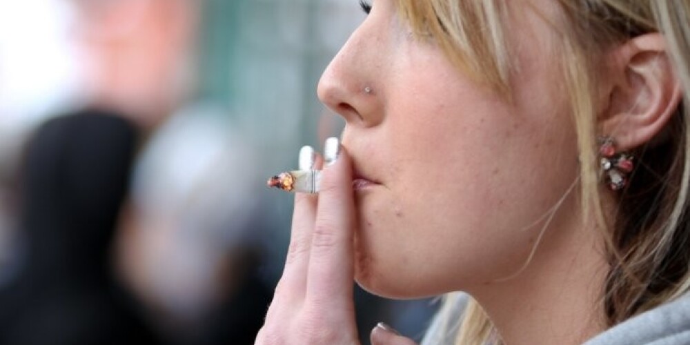 Ученые: женщине необходимо бросить курить до 30 лет