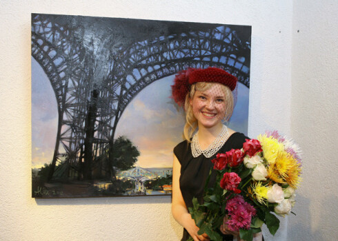 Alise Mediņa gleznojot mēģina saskatīt jaunas šķautnes it visur.