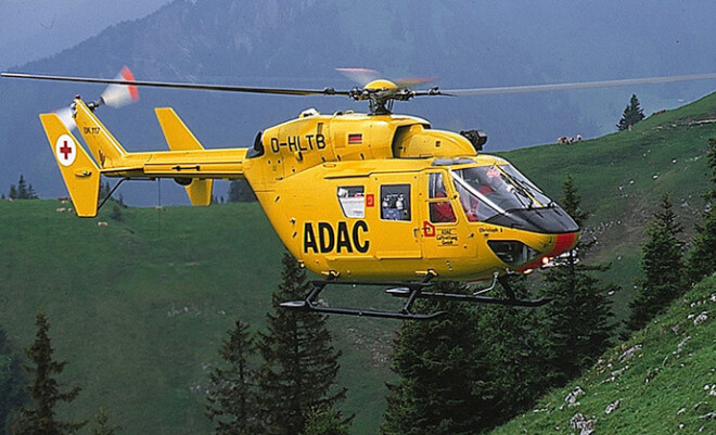 Vācu autokluba ADAC arsenālā ir gan speciāli aprīkots sauzemes transports, gan helikopteri un lidmašīnas. Ir arī kuģi.