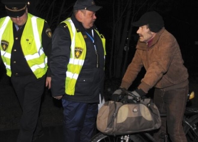 No pirmdienas policija sāk ikgadējo akciju "Esi redzams!"