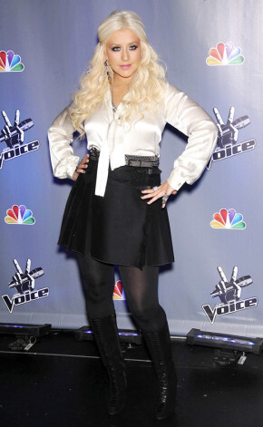 Agilera lepojas ar sievišķīgajām auguma formām un nevēlas atkal būt tieva kā zobu birstīte!