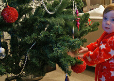 Малышка вернулась домой, чтобы отпраздновать свое первое Рождество