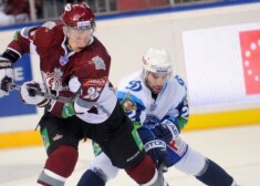 Rīgas "Dinamo" pirms pauzes zaudē Minskas "Dinamo" hokejistiem