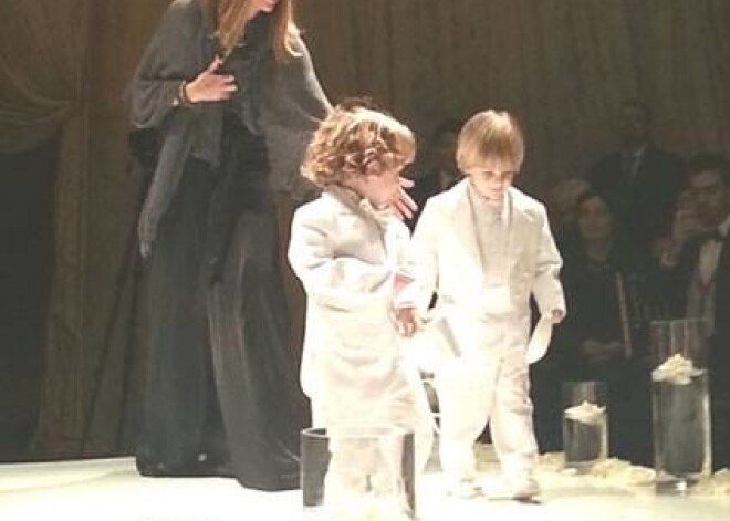 Brūka Millere ar dvīņiem Maksi un Bobu.