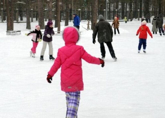 В Риге откроются три публичных катка