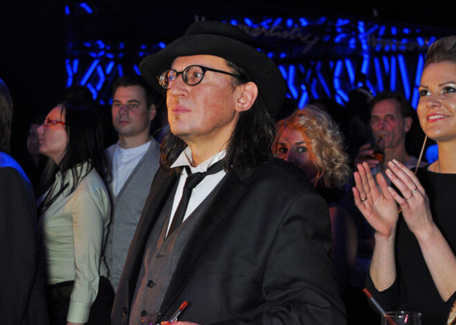 Juris Kulakovs atpūšas naktsklubā. FOTO